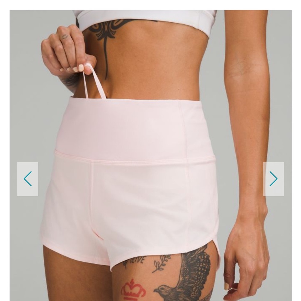 Lululemon Shorts Speed up 2.5 in inseam STRAWBERRY MILKSHAKE size 6